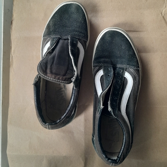 VANS - Picture 4 of 5